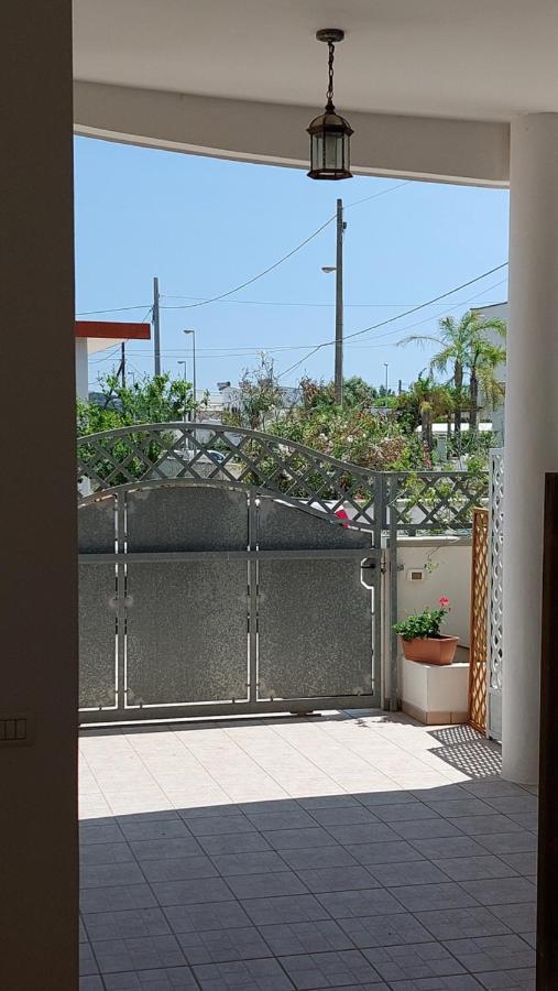 Lovely House Risveglio Fronte Mare Marina Di Pescoluse Luaran gambar