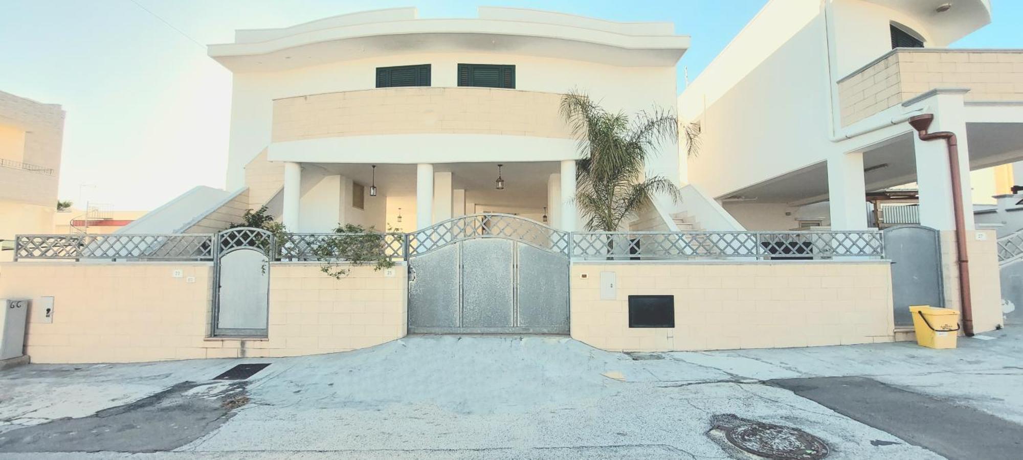 Lovely House Risveglio Fronte Mare Marina Di Pescoluse Luaran gambar
